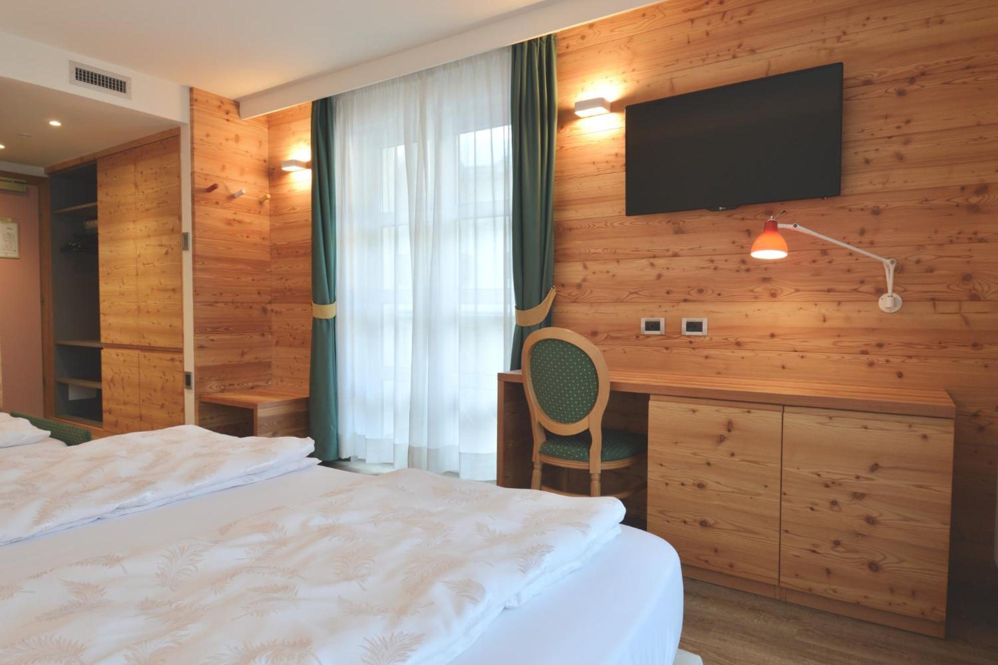 Alpholiday Dolomiti Wellness&Fun Hotel Dimaro Camera foto